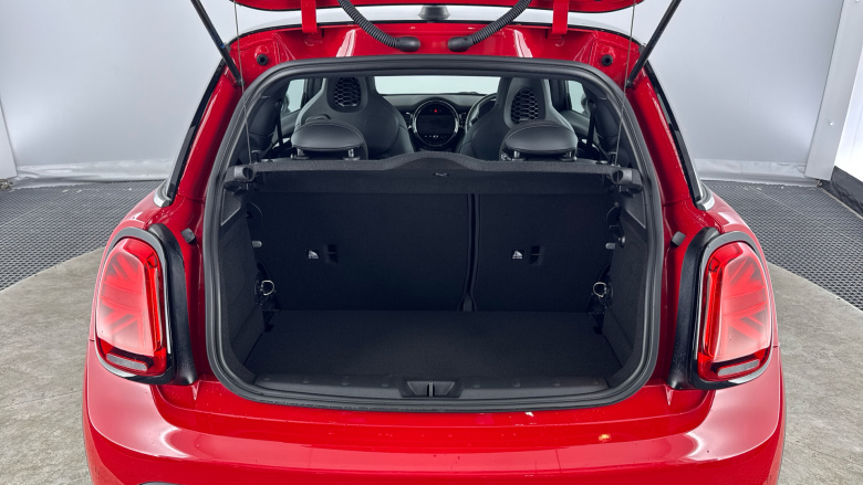 MINI Hatchback 1.5 Cooper Sport 3dr Auto [Nav Pack] Petrol Hatchback